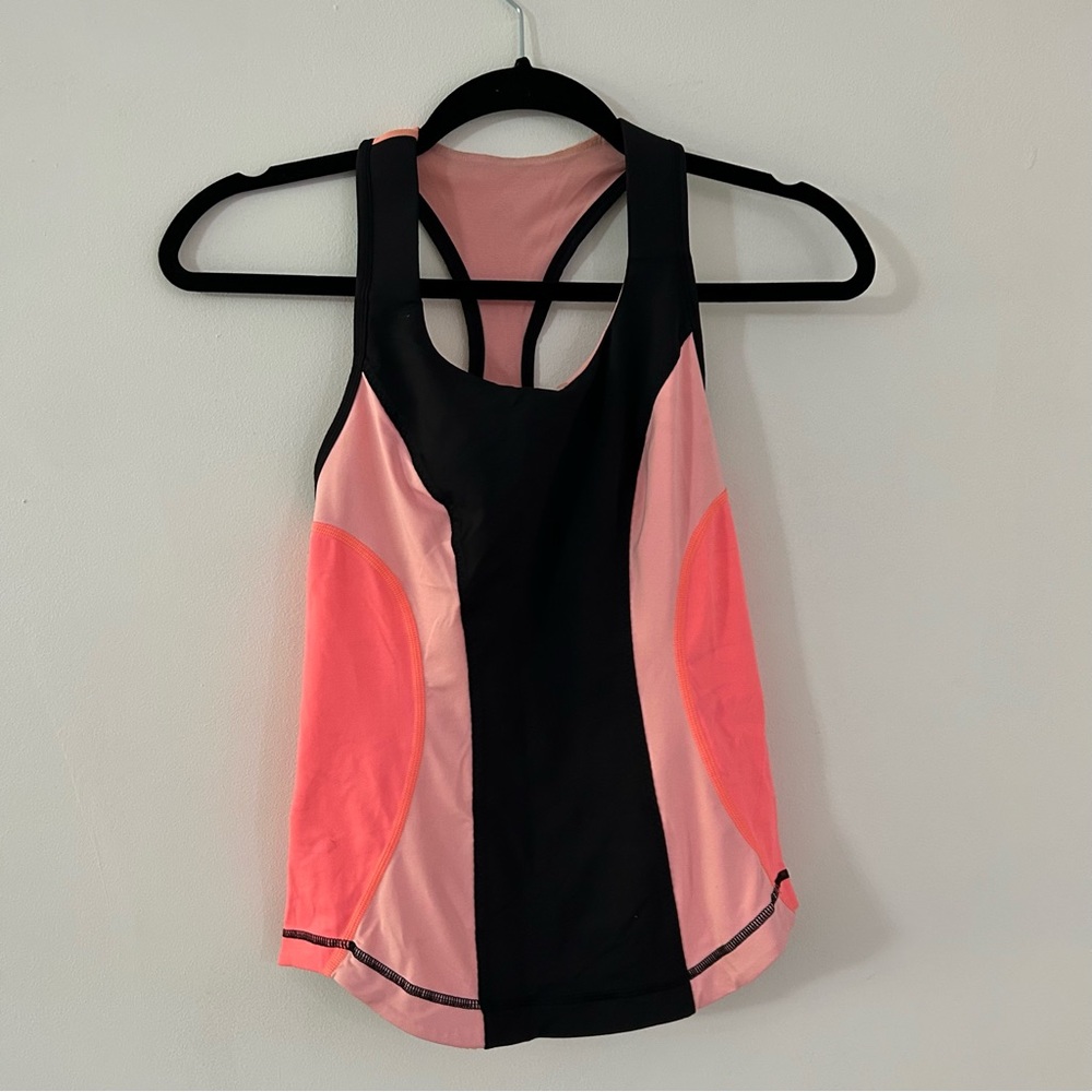 Lululemon tank size 4